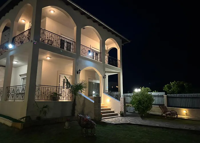 Poseidon Horizon Villa *